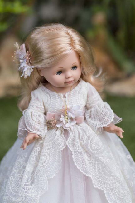 CARMY muñecas personalizadas, CARMY muñecas de primera comunión personalizadas, muñecas de primera comunión con vestido personalizado, muñecas de primera comunión con traje personalizado