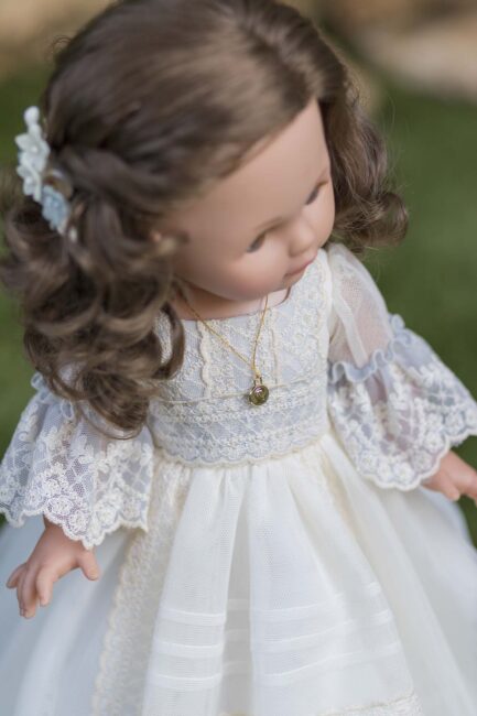 CARMY muñecas personalizadas, CARMY muñecas de primera comunión personalizadas, muñecas de primera comunión con vestido personalizado, muñecas de primera comunión con traje personalizado